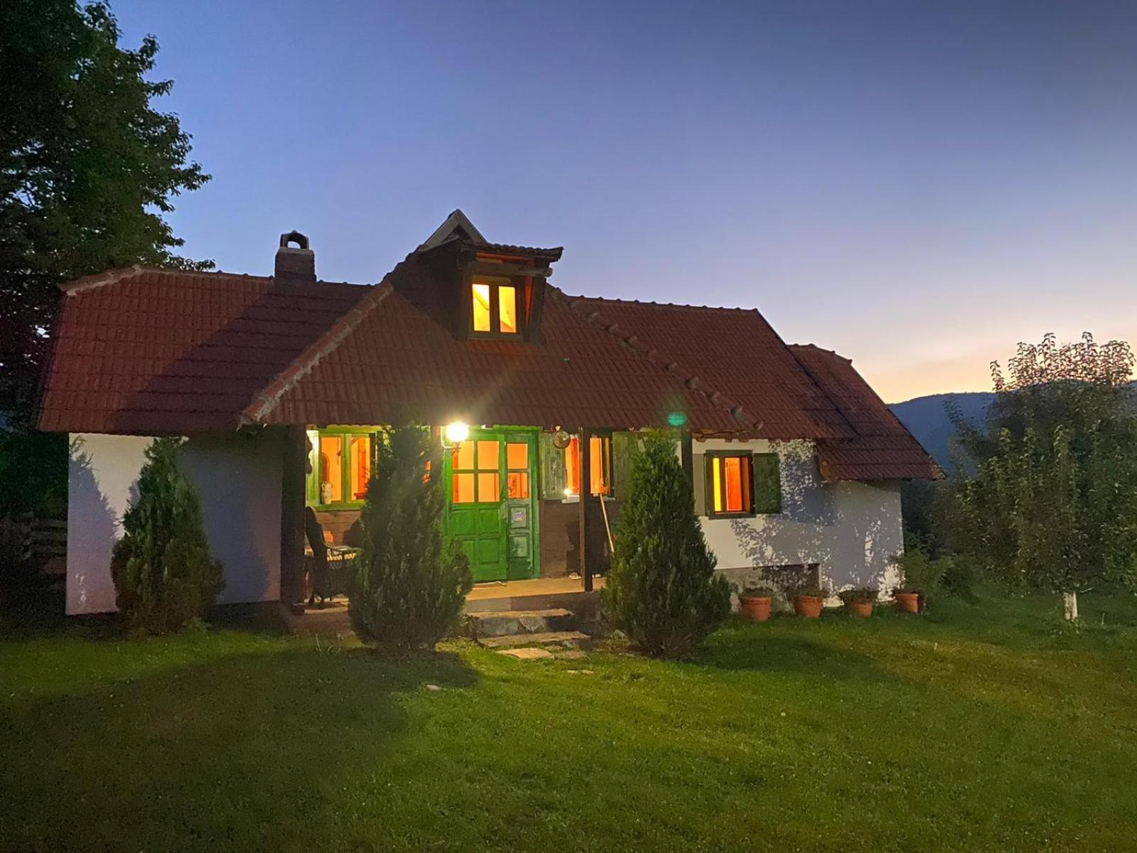 דירות Kremna Camp Viljamovka מראה חיצוני תמונה